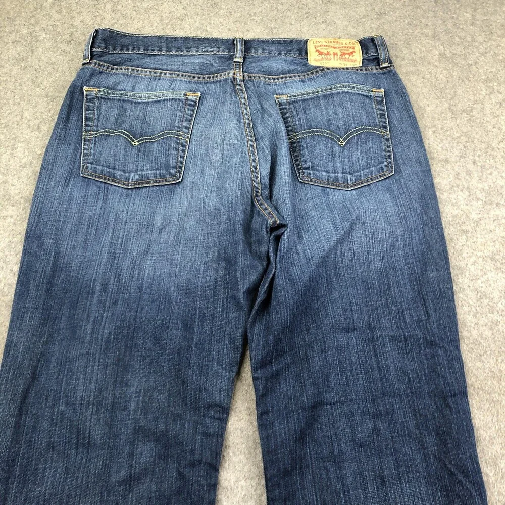 Levis 514 Jeans Mens 34x32 Blue Medium Wash Regular Straight Denim Pants Casual